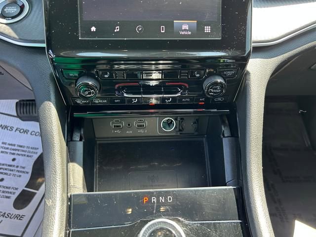 Used 2023 Jeep Grand Cherokee Altitude image 19