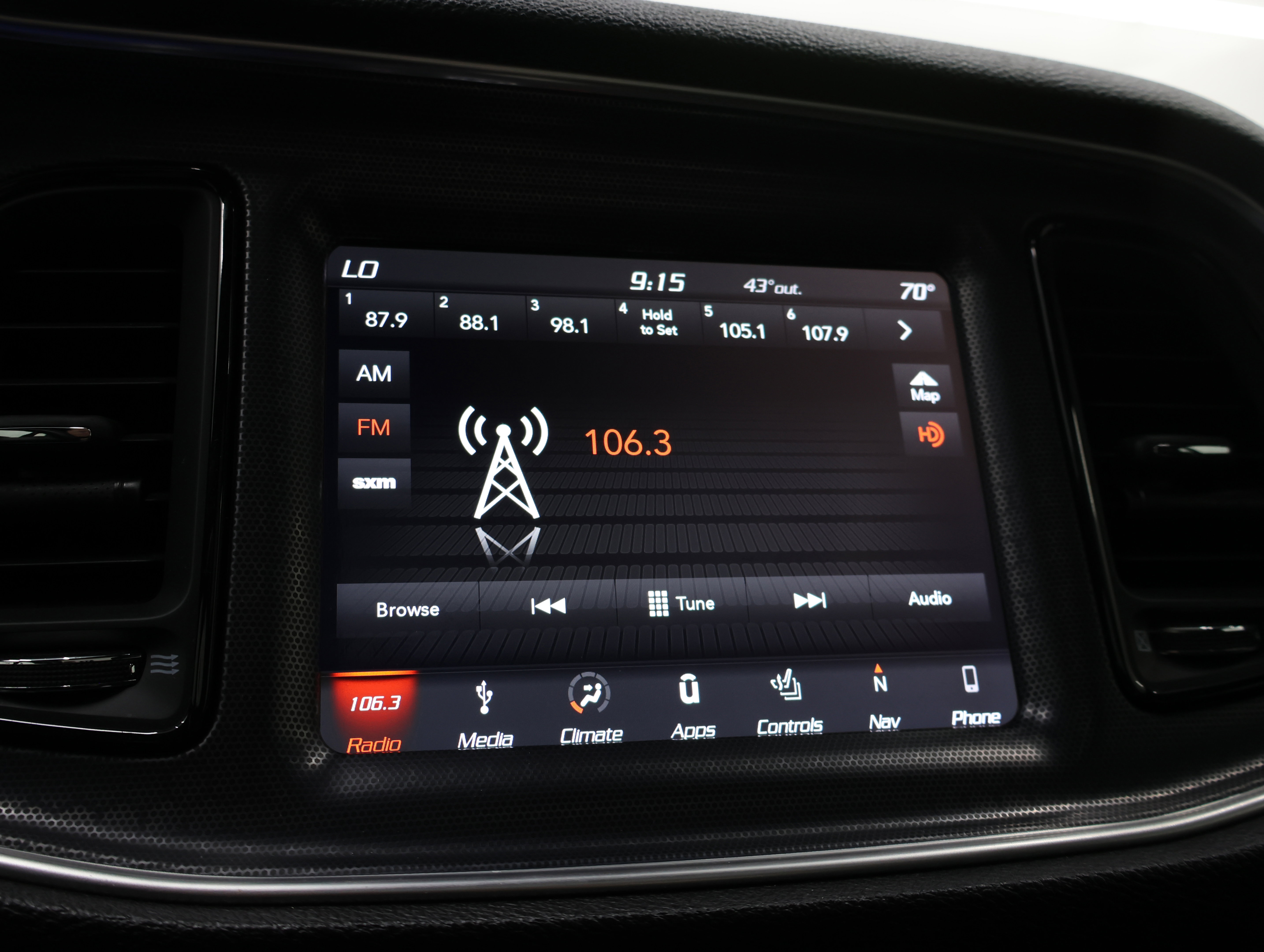 Used 2018 Dodge Challenger SRT w/ Technology Group image 38