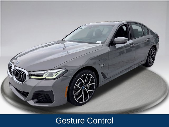 Used 2022 BMW 530e w/ Premium Package RWD image 19