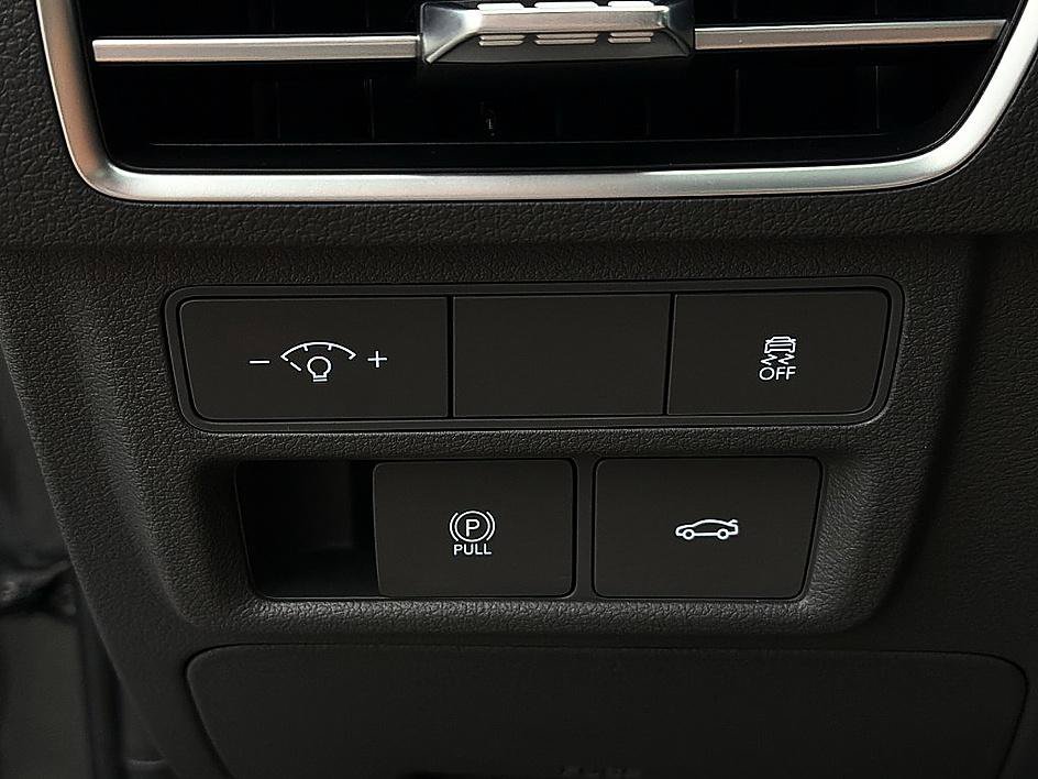 Certified 2026 Hyundai Sonata SEL FWD image 18