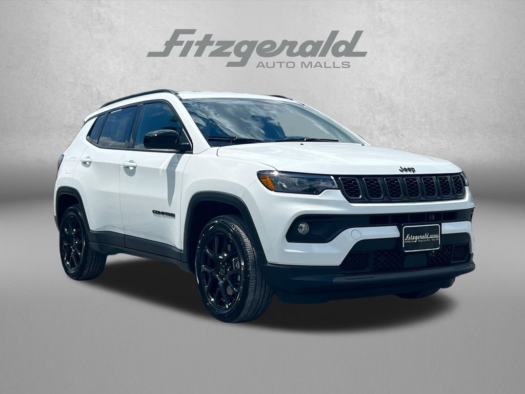 Used 2025 Jeep Compass Latitude w/ Convenience Group AWD/4WD image 1