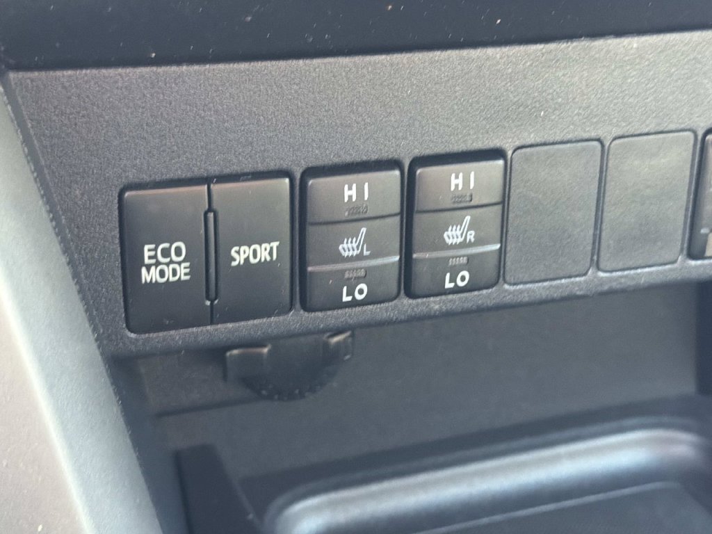 Used 2016 Toyota RAV4 Limited w/ Advanced Technology Package AWD/4WD image 26