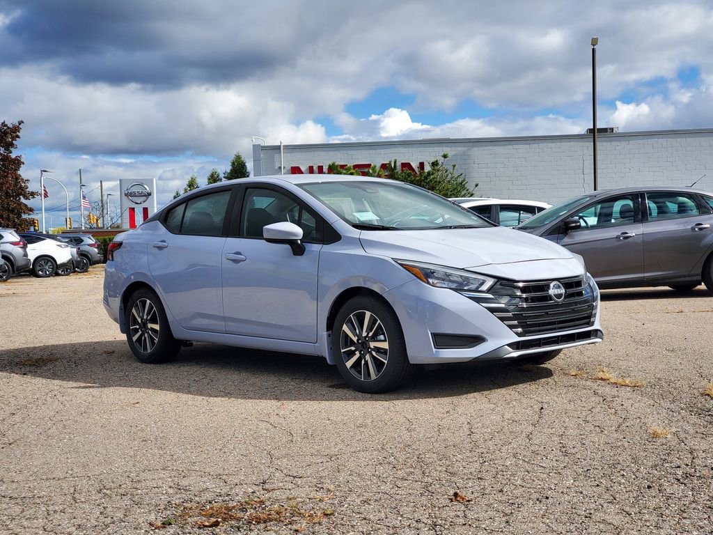 New 2025 Nissan Versa SV w/ Trunk Package