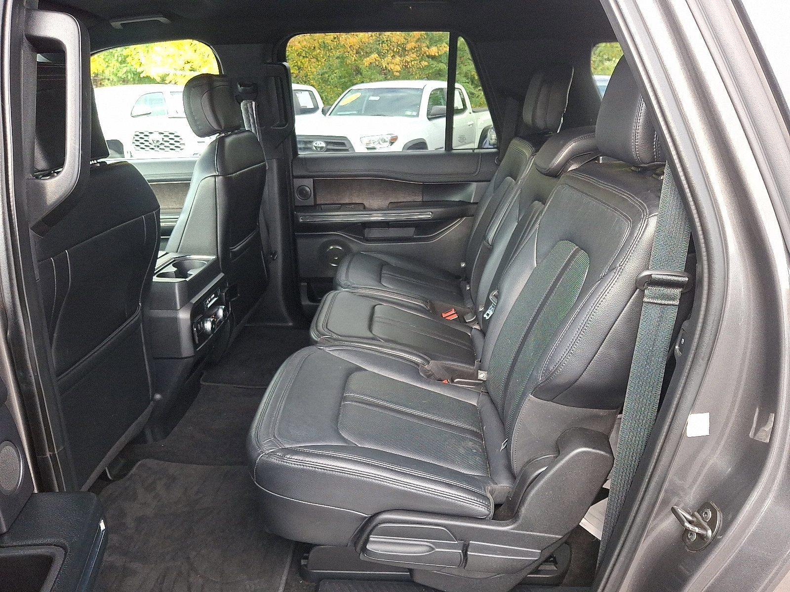 Used 2019 Ford Expedition Max Limited image 11