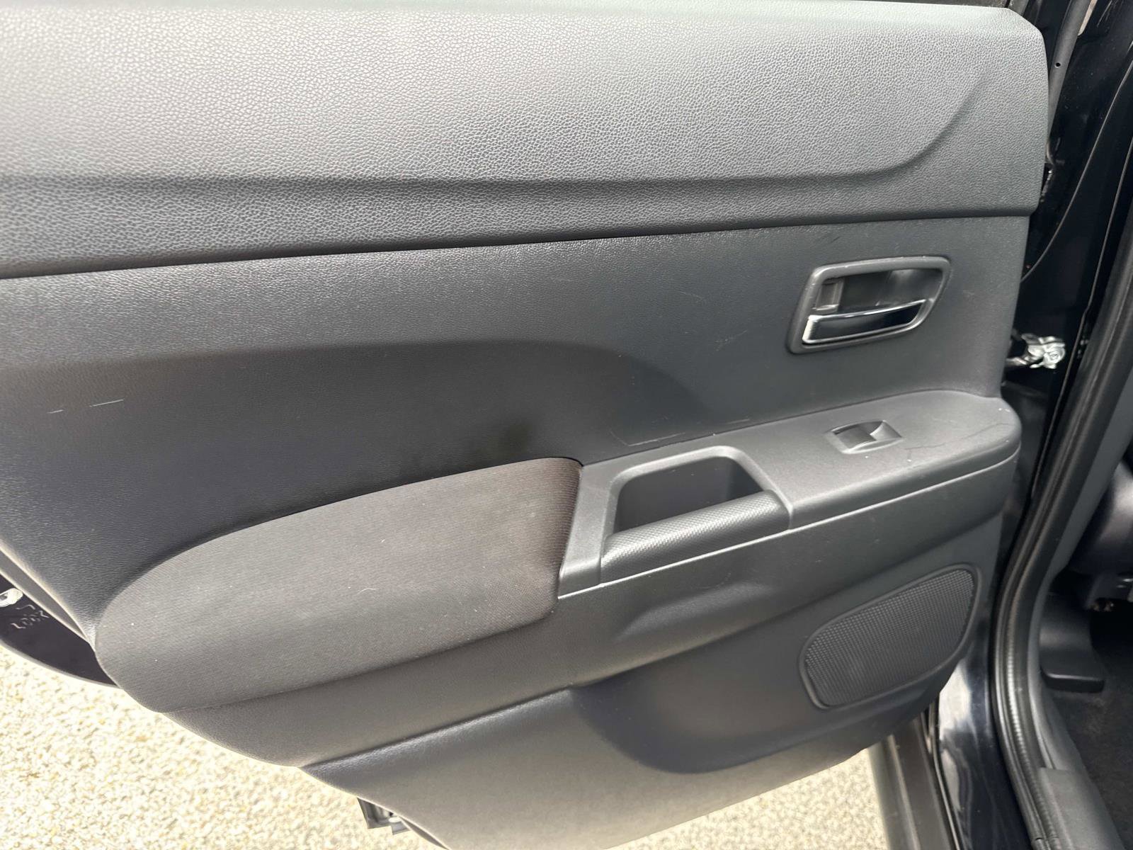 Used 2024 Mitsubishi Outlander Sport ES AWD/4WD image 11