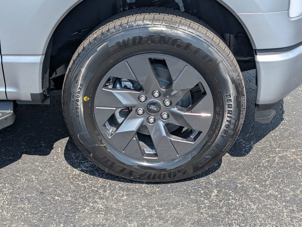 New 2025 Ford F150 Lightning Flash image 17
