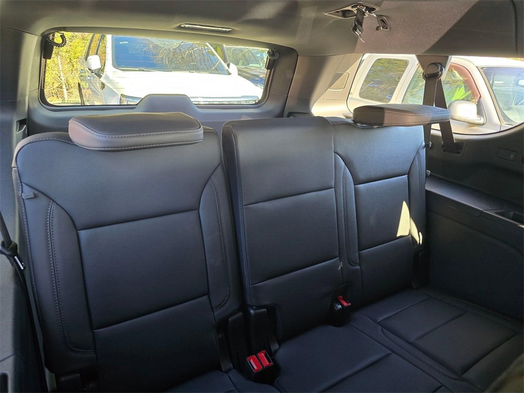 New 2026 Chevrolet Suburban LT w/ Comfort Package image 15