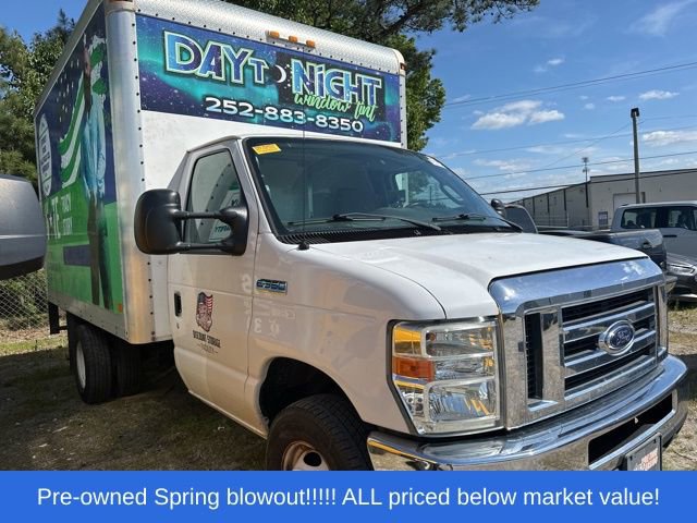Used 2017 Ford E-350 and Econoline 350 Super Duty w/ Power Windows & Locks Group RWD image 3