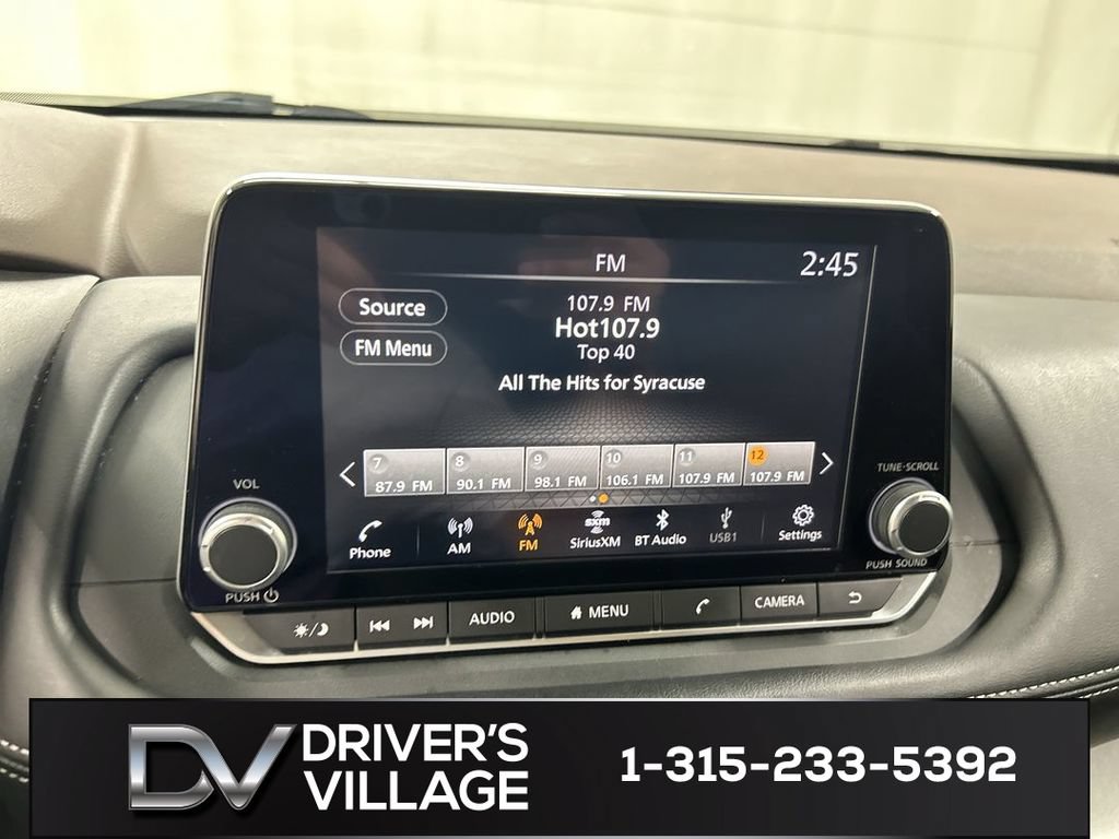 Used 2023 Nissan Rogue SV AWD/4WD image 14