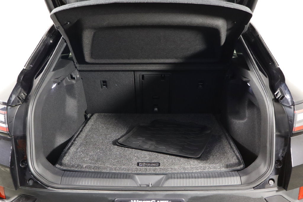 Used 2023 Volkswagen ID.4 Pro S RWD image 17