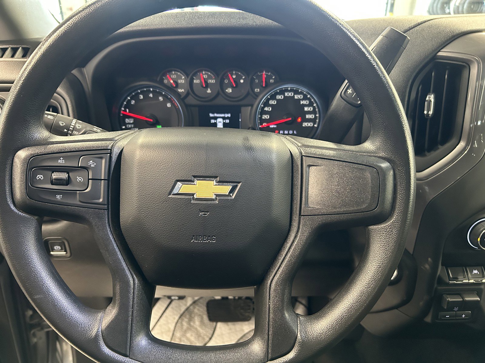 Used 2023 Chevrolet Silverado 1500 Custom image 21
