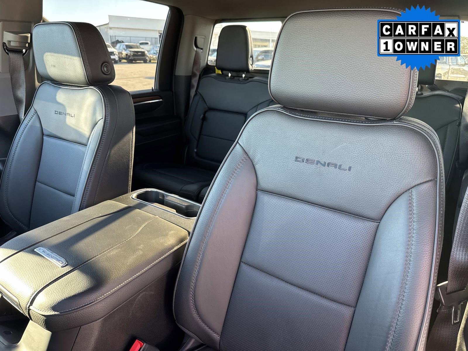 Used 2024 GMC Sierra 2500 Denali w/ Denali Reserve Package image 27