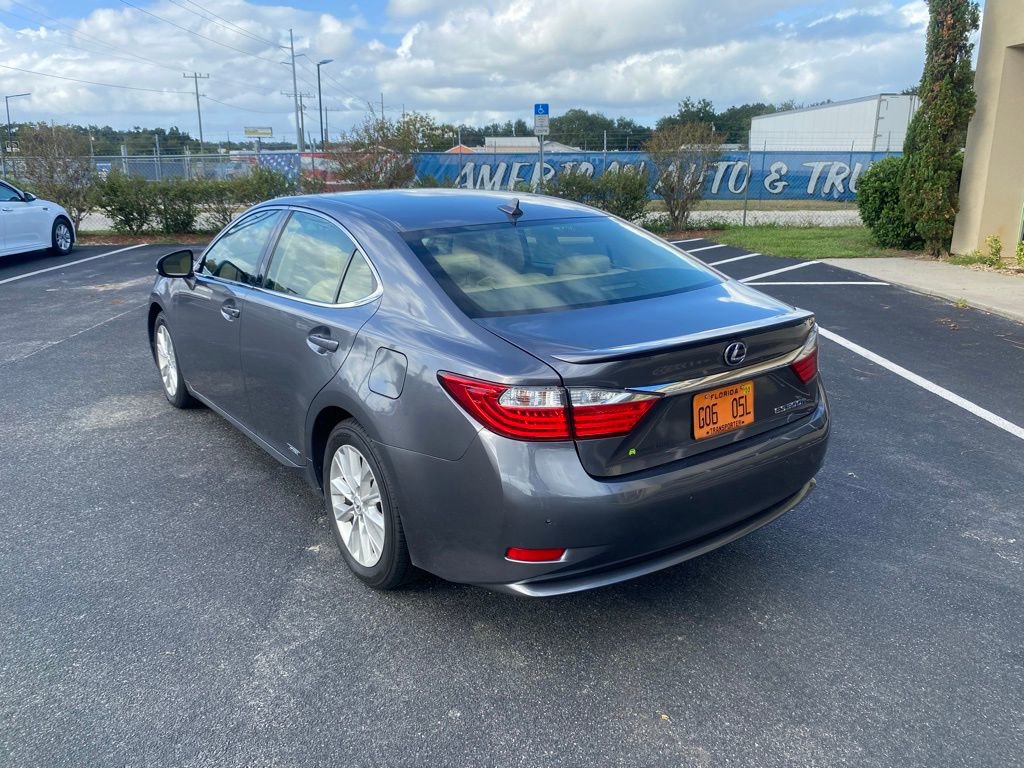 Used 2014 Lexus ES 300h image 6