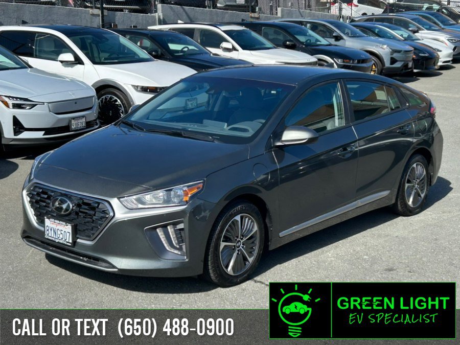 Used 2022 Hyundai Ioniq SE FWD image 1
