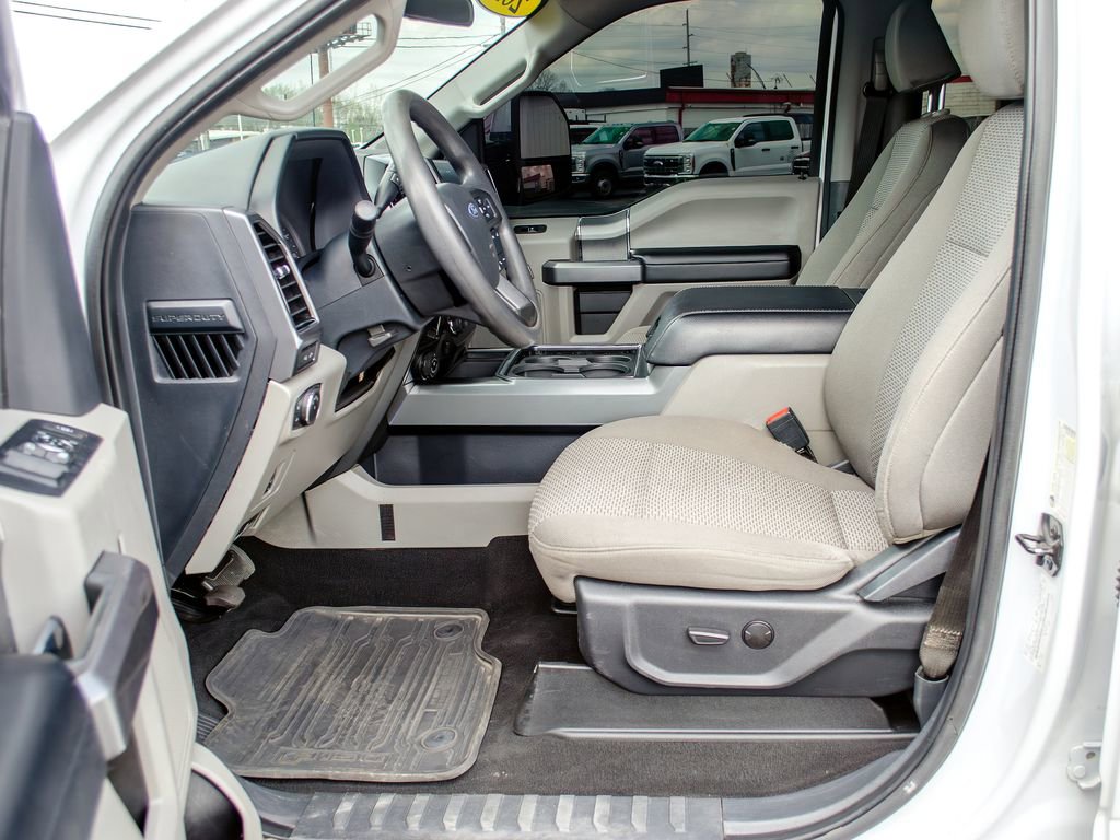 Used 2022 Ford F250 XLT w/ XLT Premium Package AWD/4WD image 30