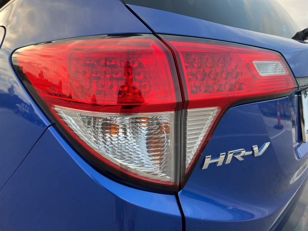 Certified 2021 Honda HR-V Sport image 7