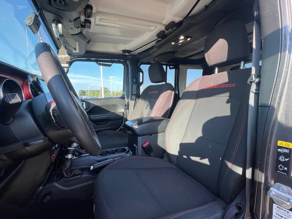 Used 2023 Jeep Wrangler Unlimited Rubicon w/ Cold Weather Group AWD/4WD image 18