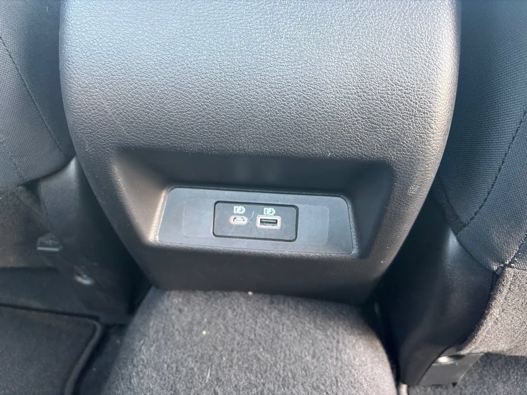 Used 2025 Nissan Altima 2.5 SV FWD image 15