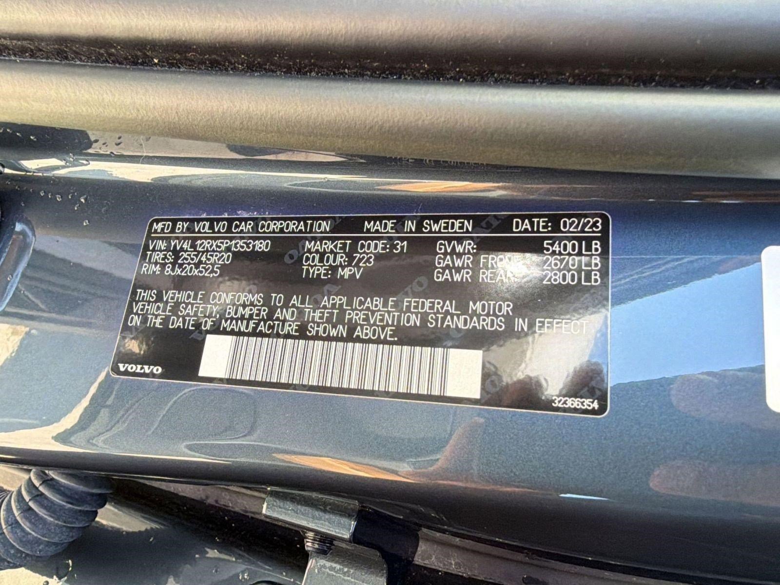 Used 2023 Volvo XC60 B5 Ultimate w/ Climate Package image 21