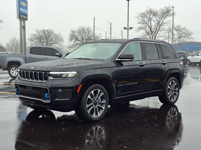Used 2022 Jeep Grand Cherokee Overland w/ Advanced Protech Group III image 1