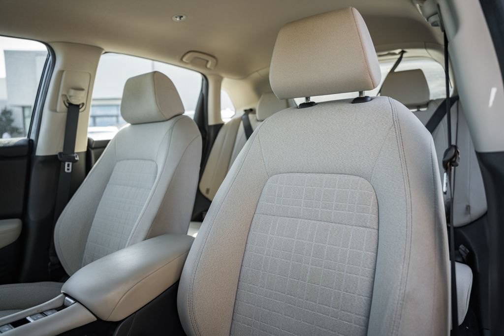 Certified 2024 Honda HR-V LX image 30