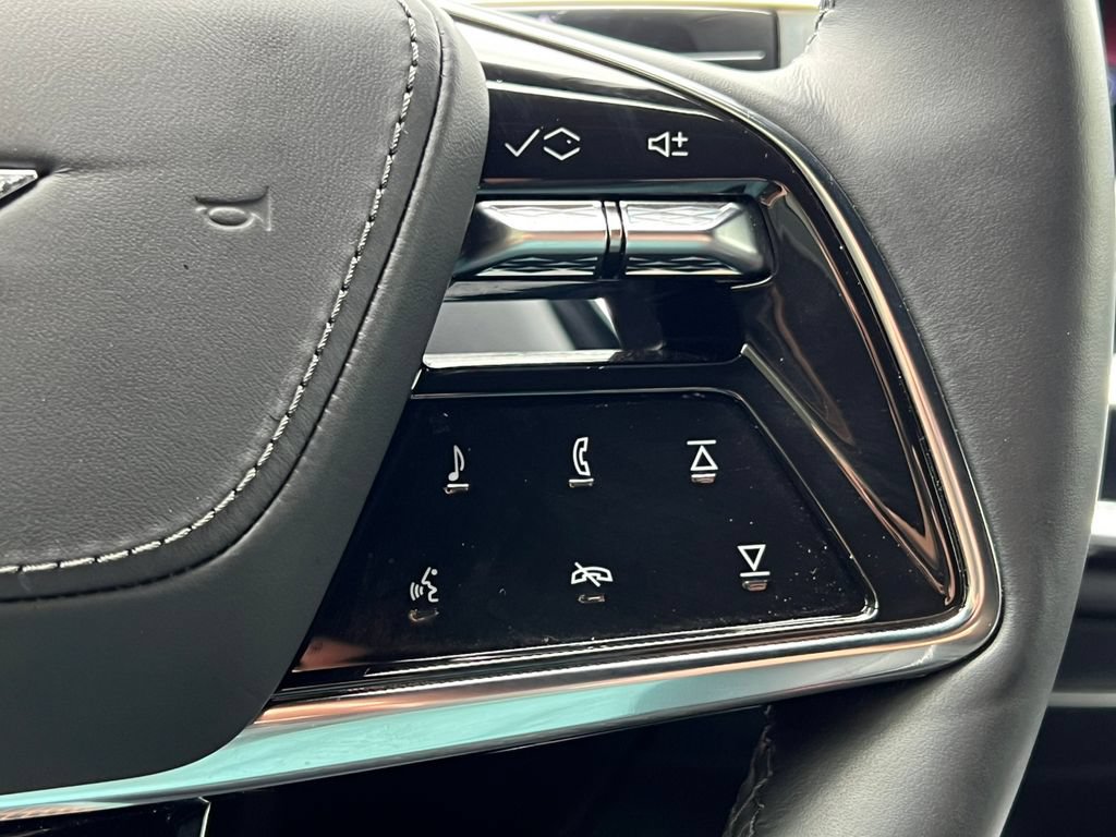 Certified 2026 Cadillac Lyriq V AWD/4WD image 23