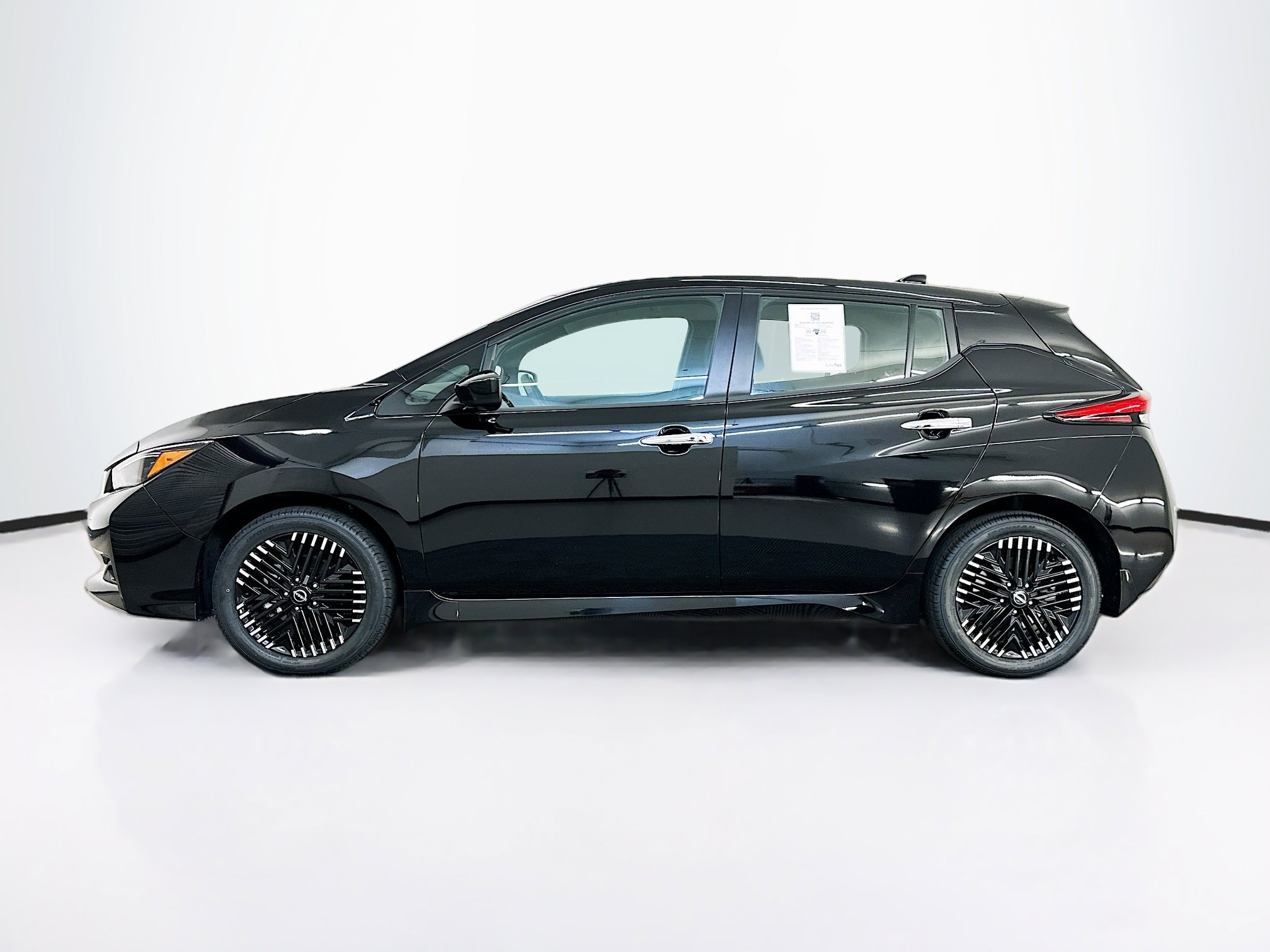 Used 2024 Nissan Leaf SV Plus FWD image 4