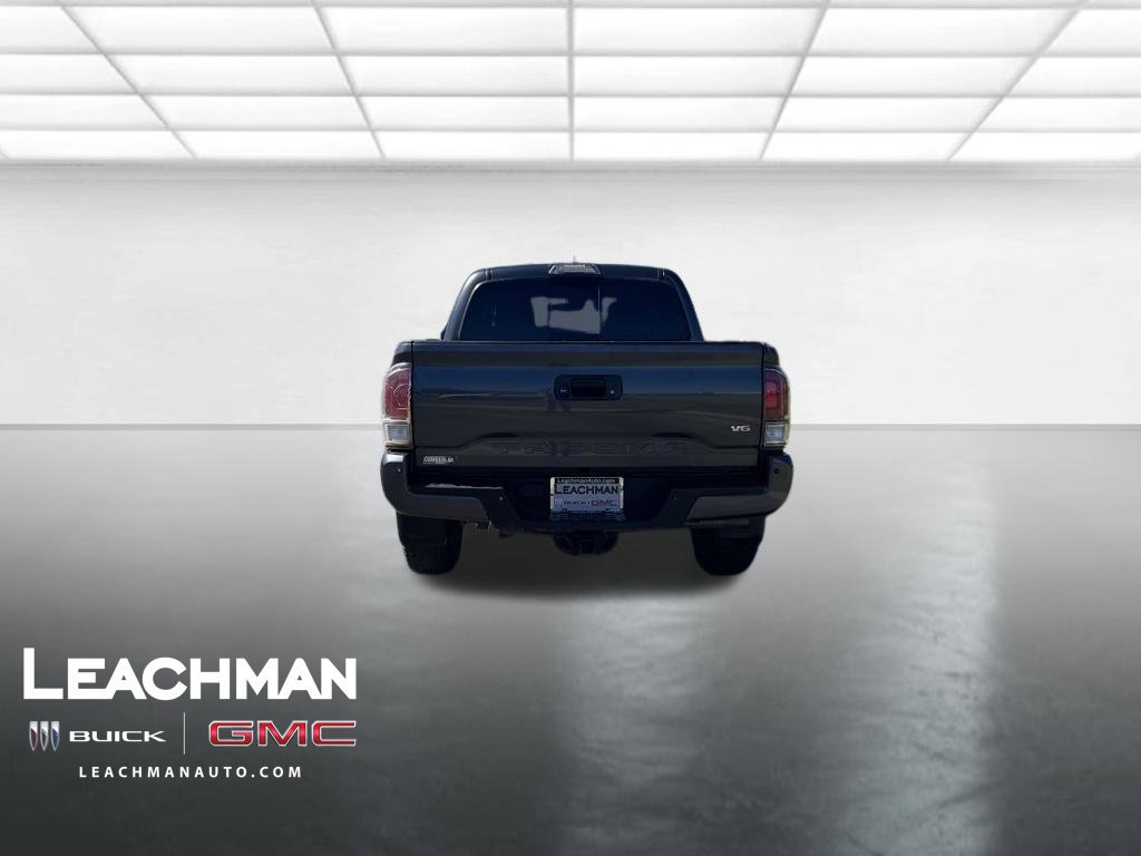 Used 2021 Toyota Tacoma TRD Off-Road w/ Technology Package AWD/4WD image 5