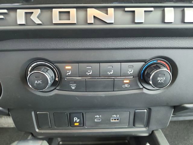 Used 2025 Nissan Frontier SV image 30