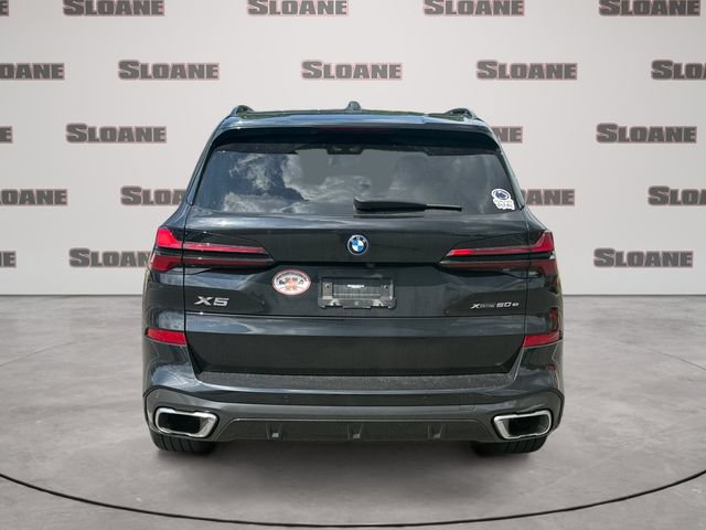 Certified 2024 BMW X5 xDrive50e w/ M Sport Package AWD/4WD image 4