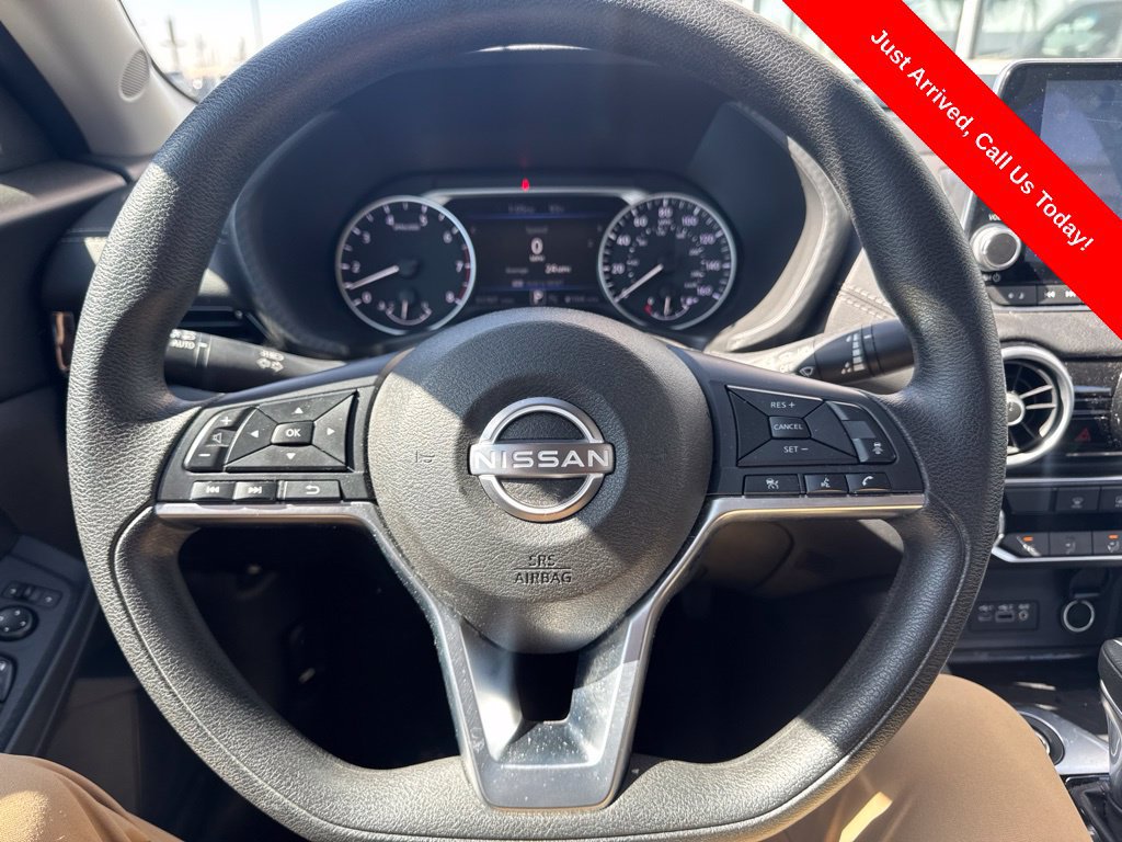Used 2024 Nissan Sentra SV FWD image 20
