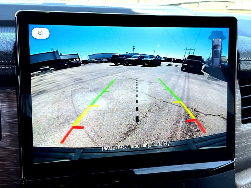 Used 2023 Ford Expedition Limited image 24