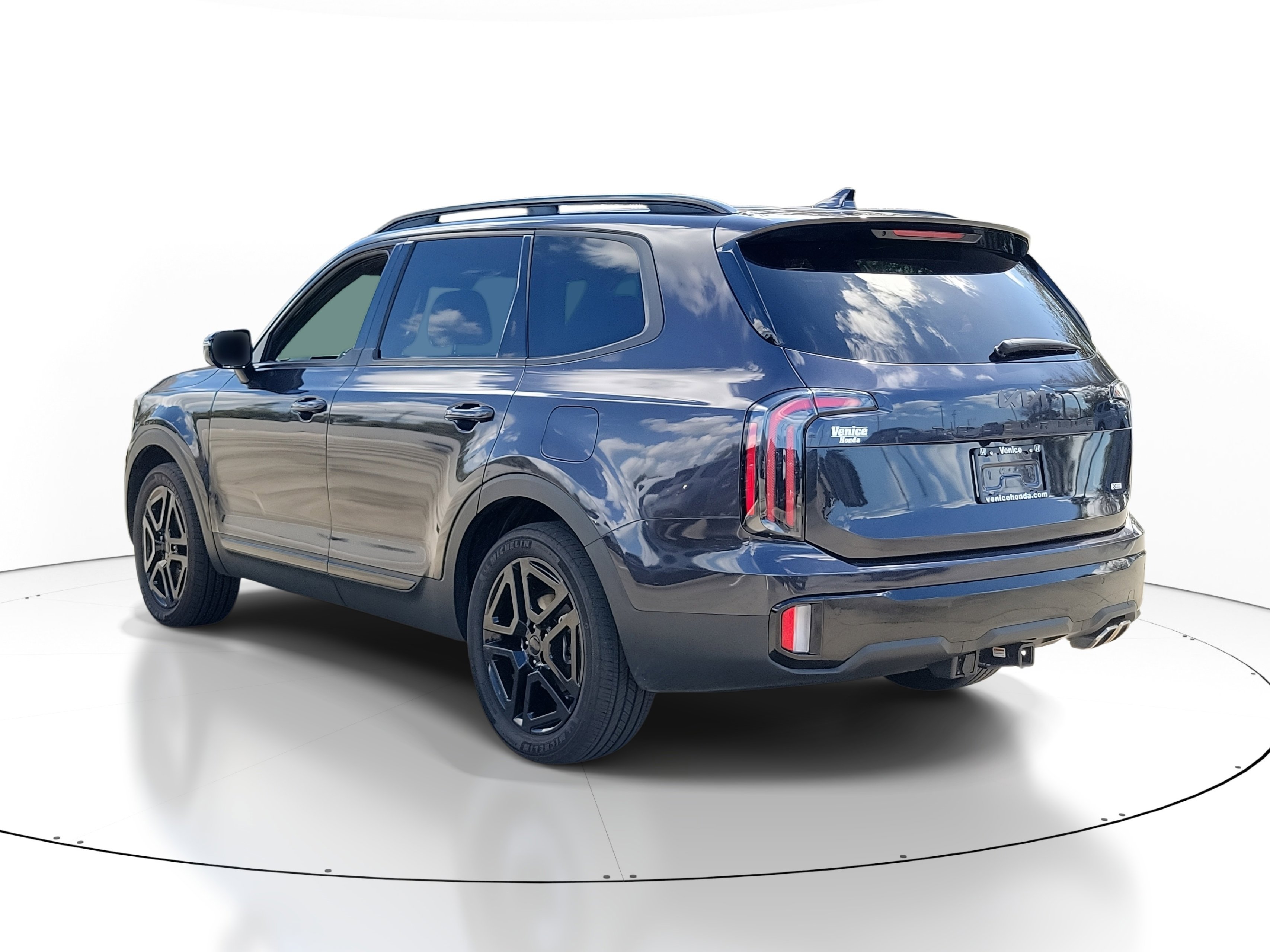 Used 2025 Kia Telluride SX Prestige X-Line AWD/4WD image 4