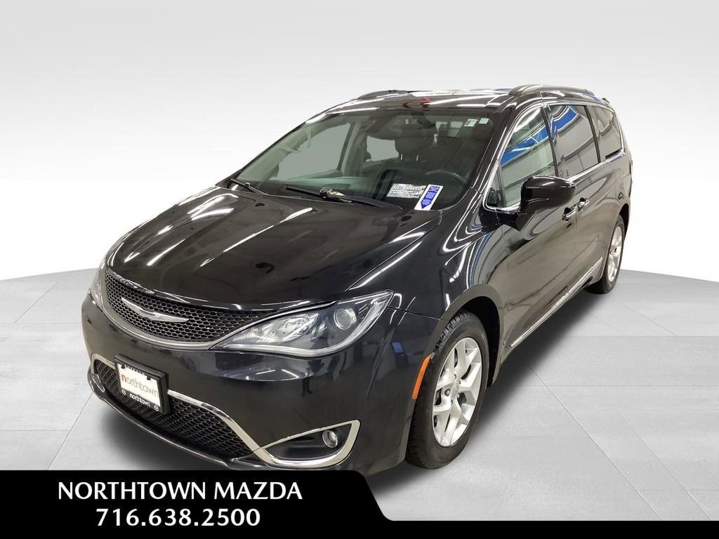 Used 2017 Chrysler Pacifica Touring-L w/ Tire & Wheel Group