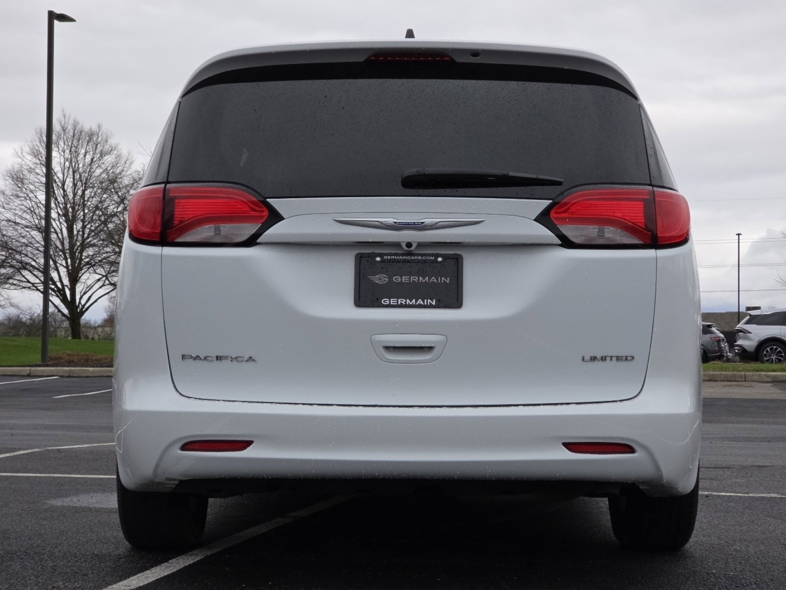 Used 2023 Chrysler Voyager LX image 14