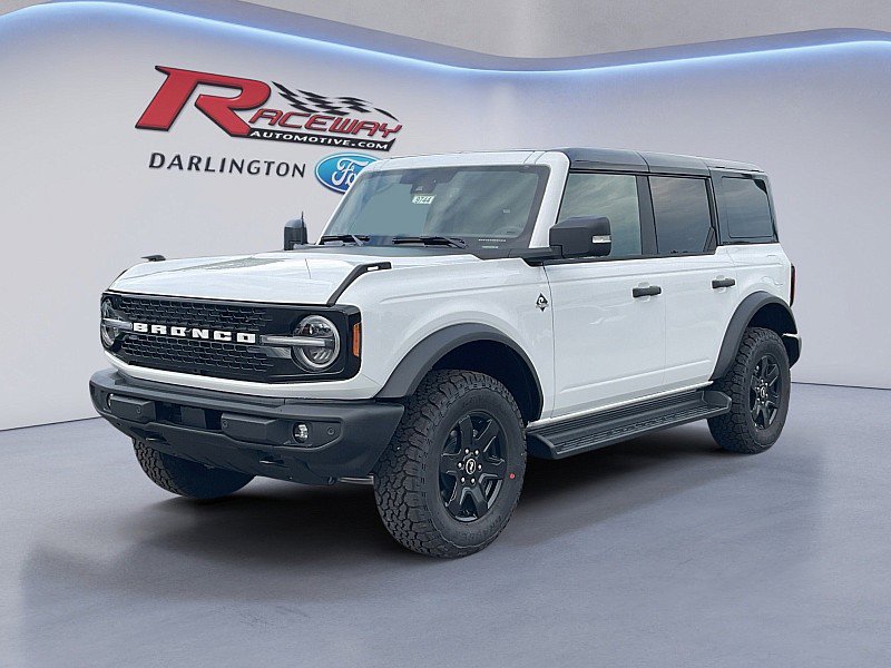 New 2025 Ford Bronco Outer Banks image 1