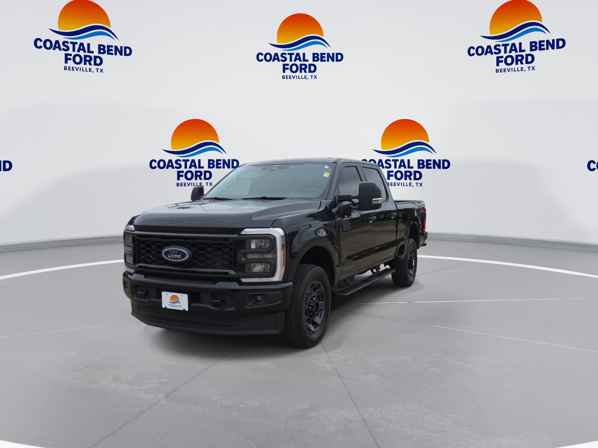 Used 2025 Ford F250 XL w/ STX Appearance Package AWD/4WD image 3