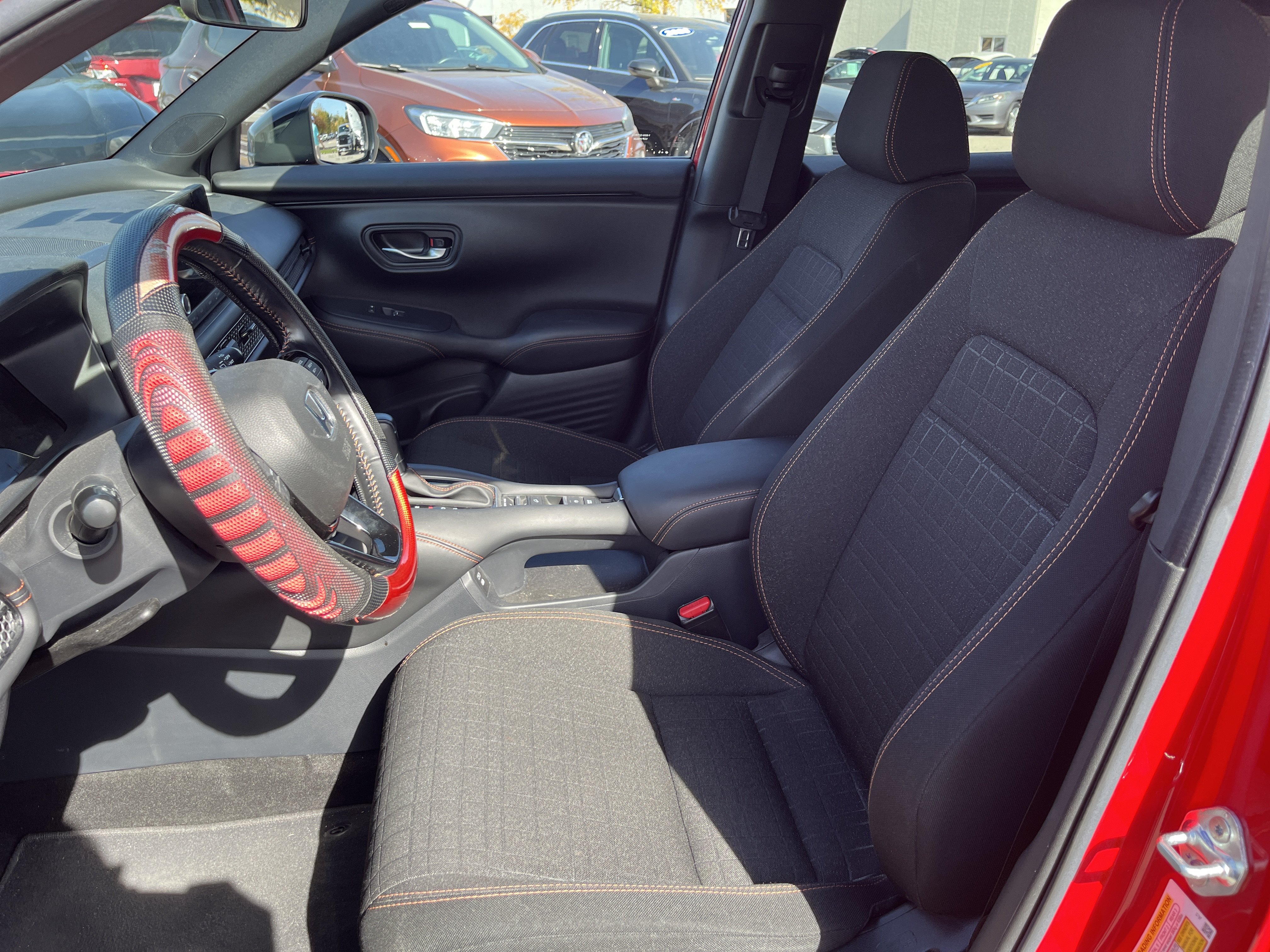 Certified 2025 Honda HR-V Sport image 18