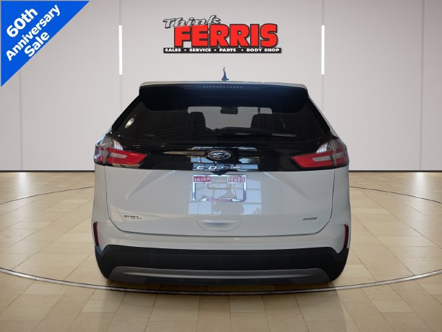Used 2024 Ford Edge SEL w/ Convenience Package AWD/4WD image 4