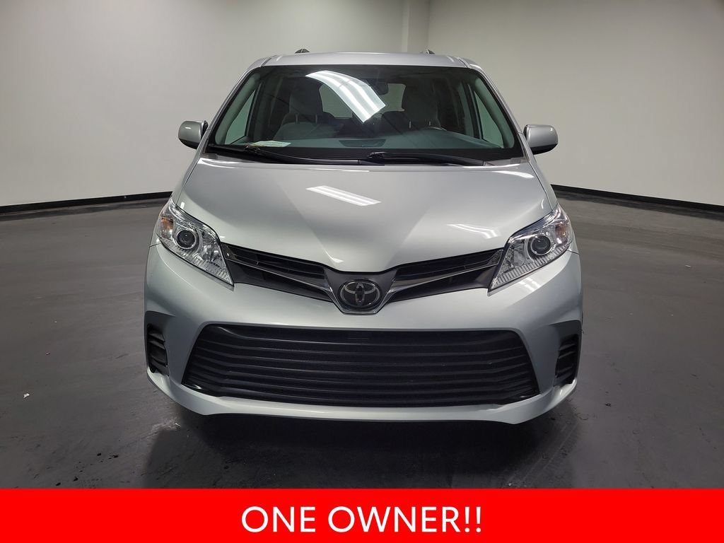 Used 2020 Toyota Sienna LE FWD image 3