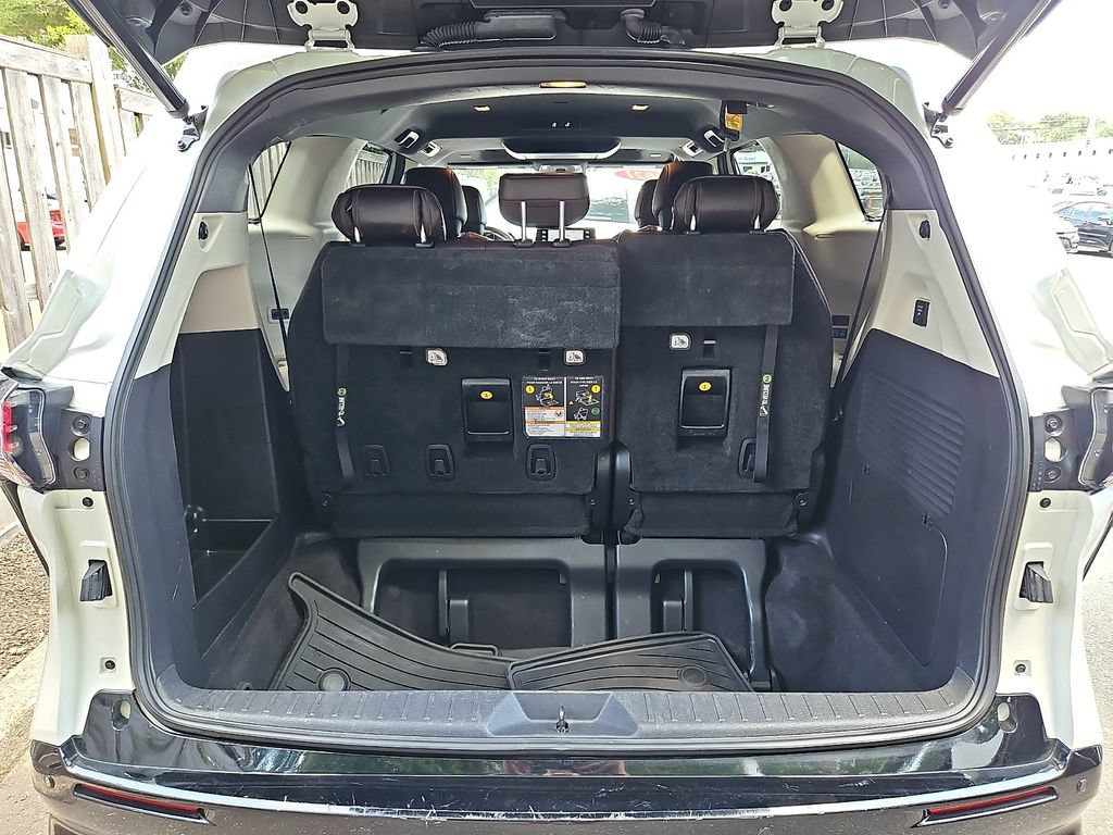 Used 2021 Toyota Sienna Platinum AWD/4WD image 31