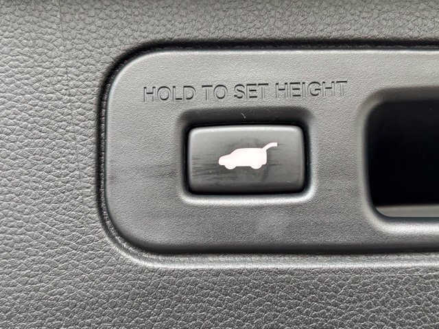 Used 2024 Honda Pilot TrailSport image 7