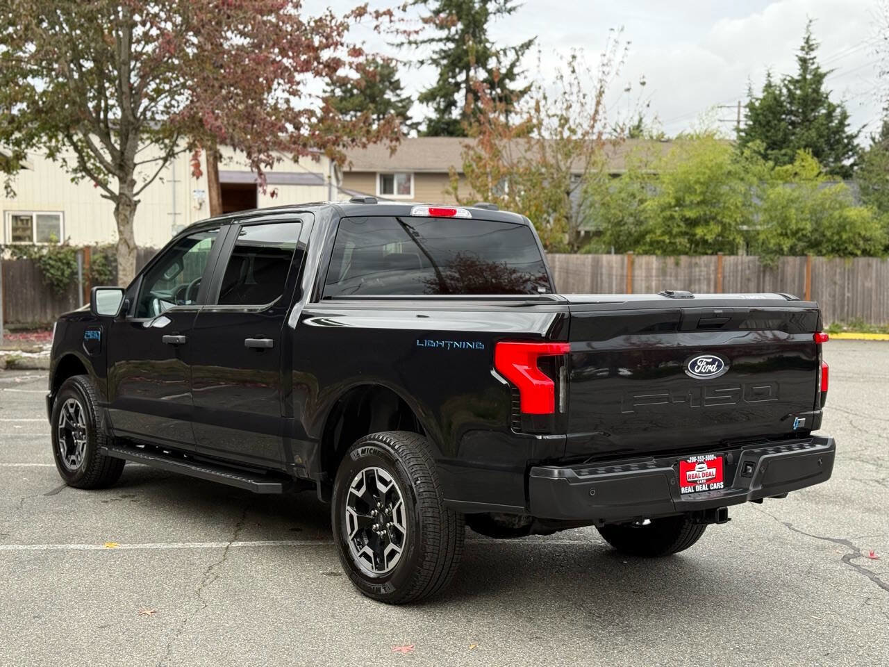 Used 2024 Ford F150 Lightning Pro image 5