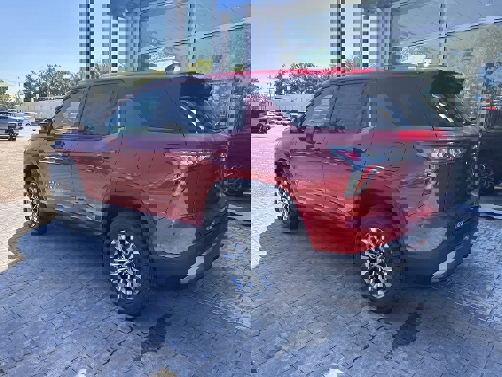 New 2026 Chevrolet Equinox LT image 4