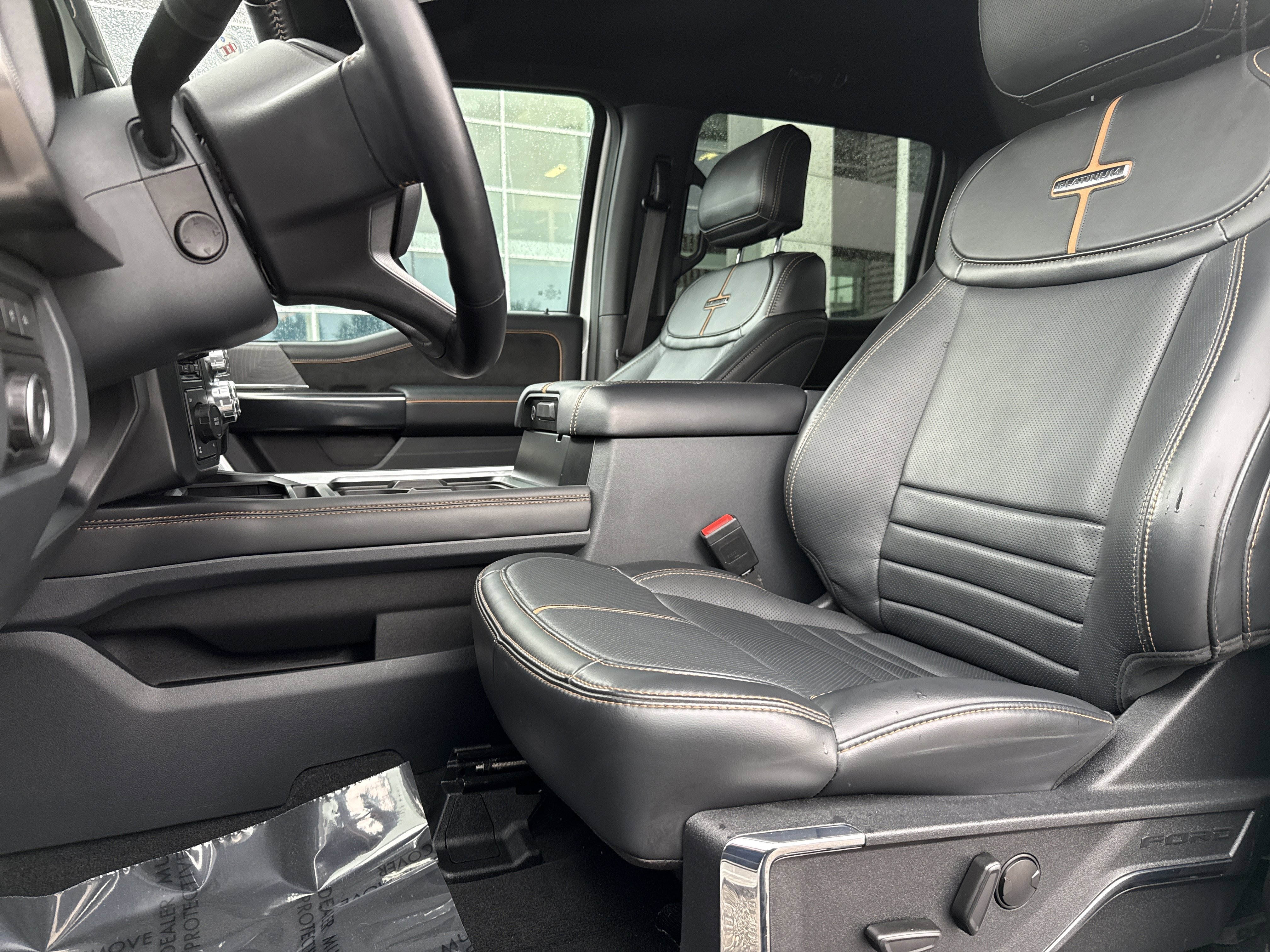 Used 2023 Ford F350 Platinum w/ FX4 Off-Road Package image 15