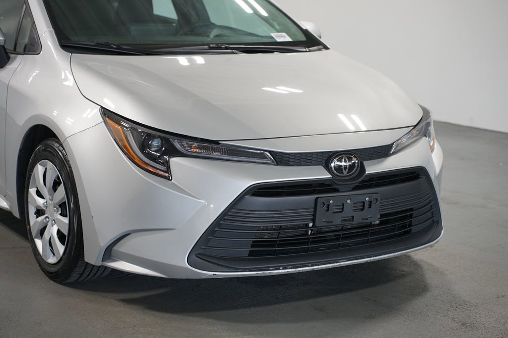 Certified 2023 Toyota Corolla LE image 4