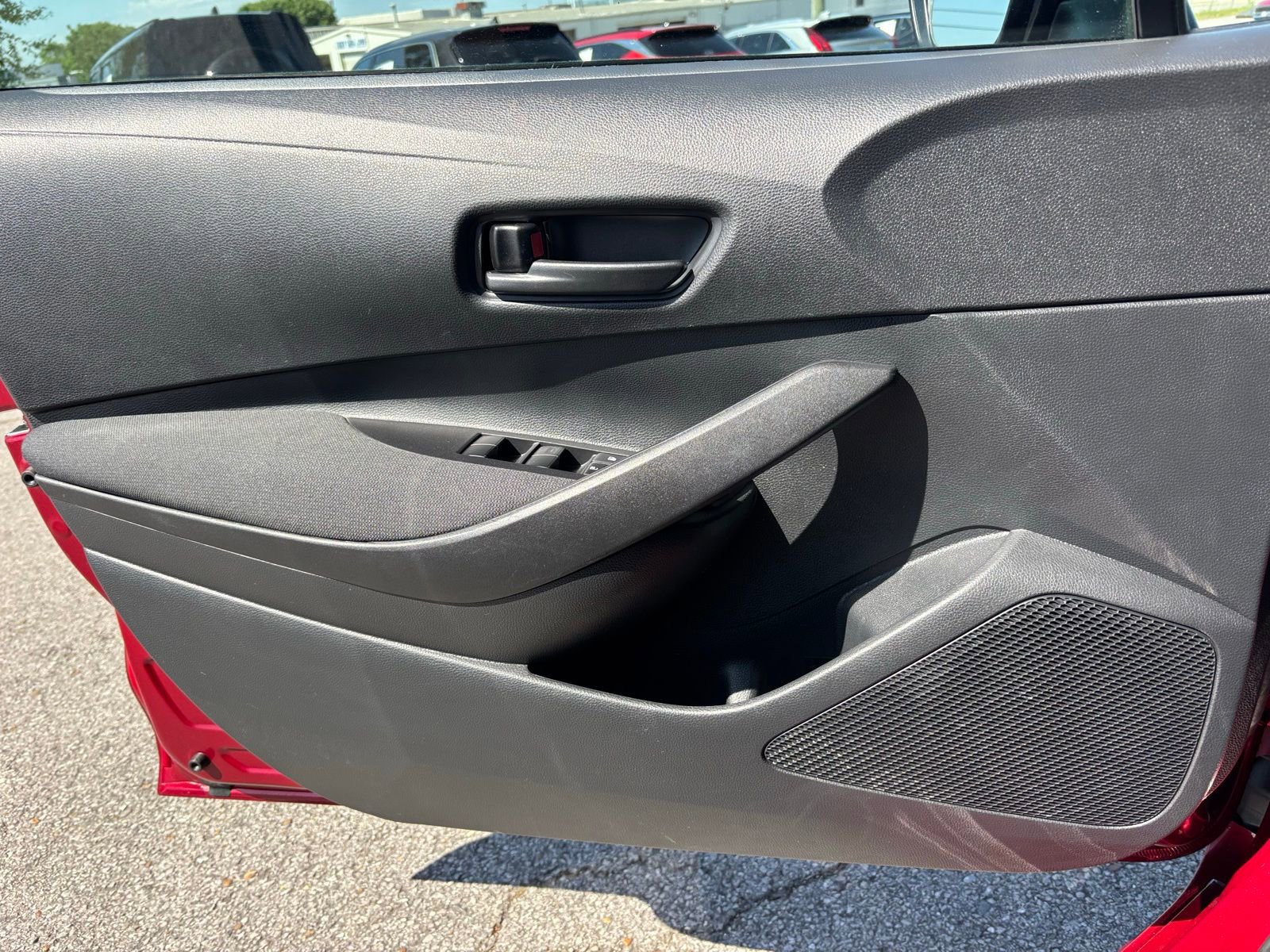 Used 2025 Toyota Corolla LE FWD image 16