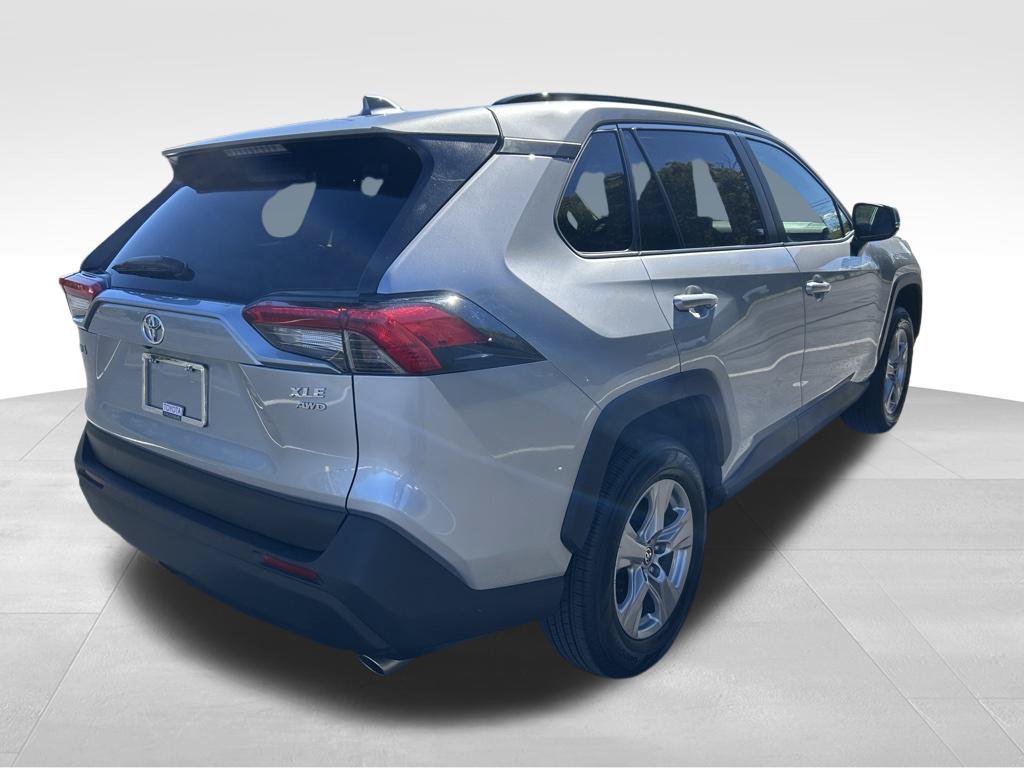 Certified 2025 Toyota RAV4 XLE AWD/4WD image 5
