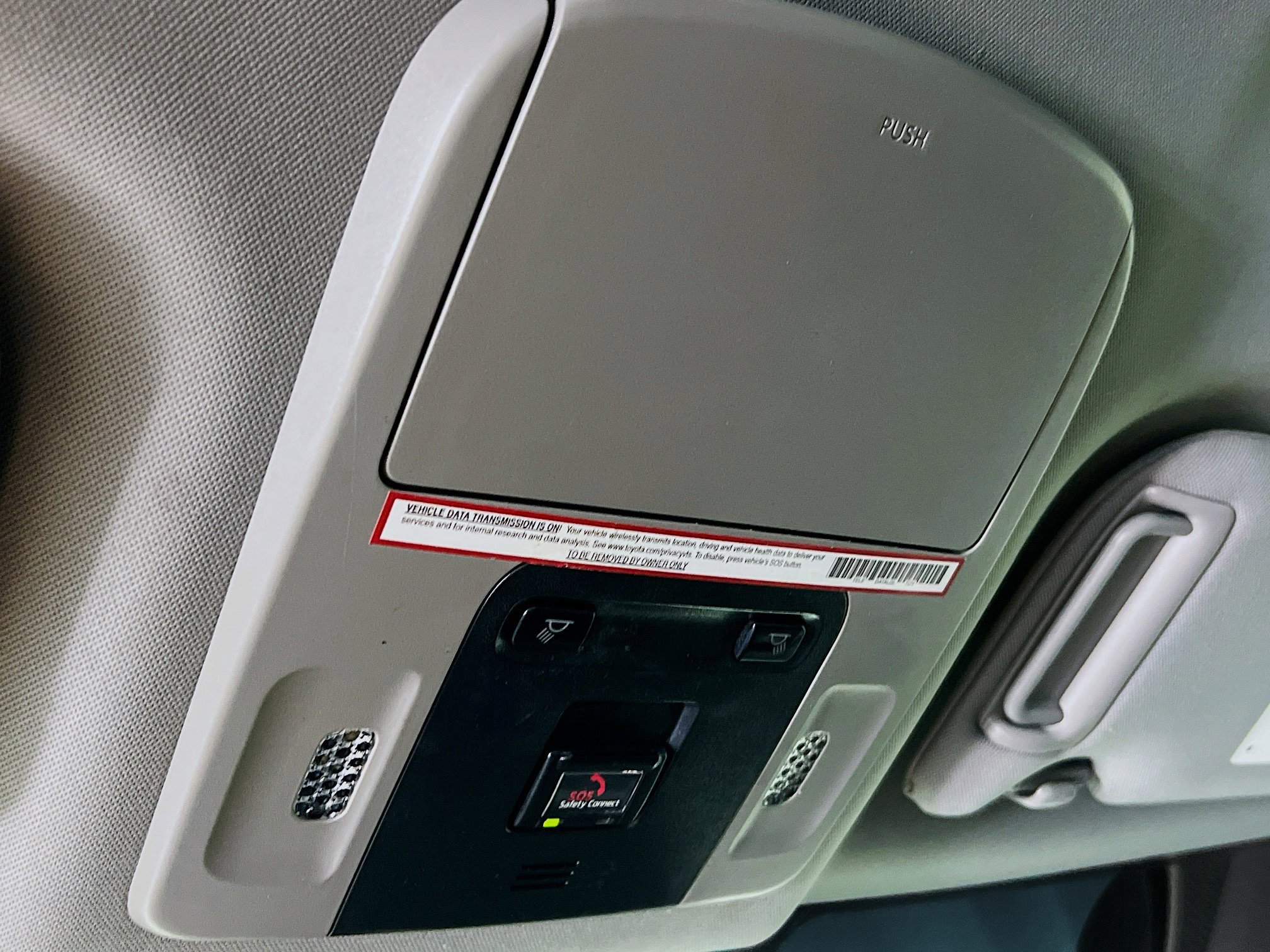 Used 2020 Toyota Camry L image 22