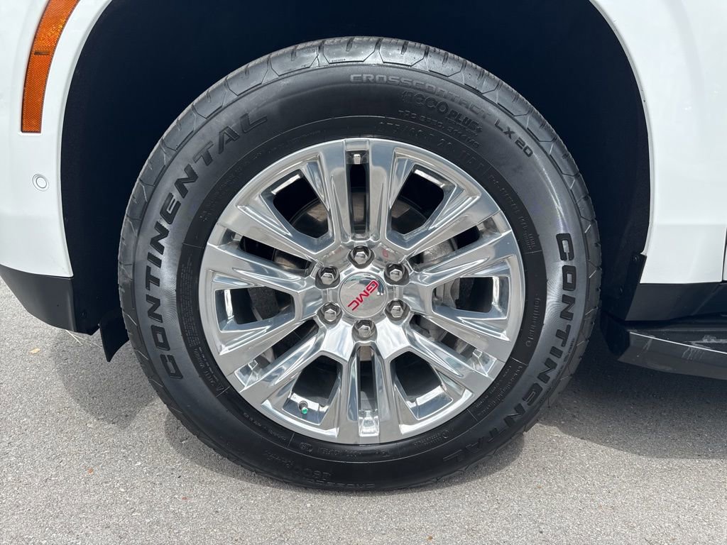 Used 2025 GMC Yukon Denali AWD/4WD image 34